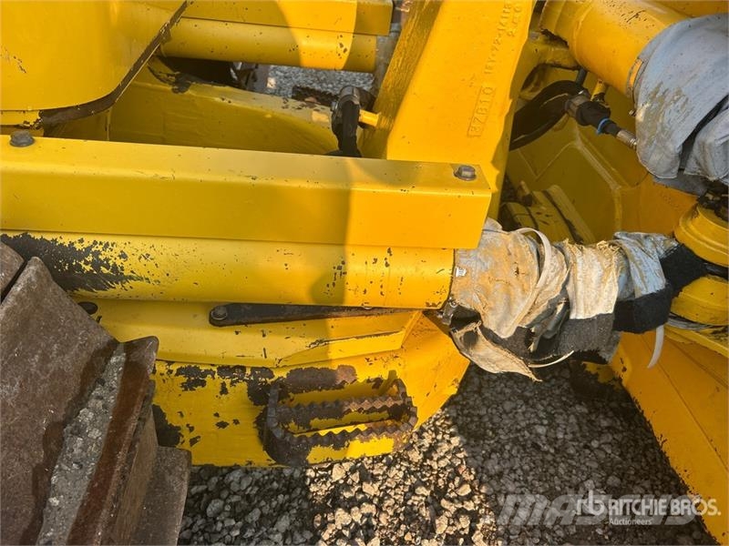 Komatsu D61PX-24 Vikšriniai buldozeriai