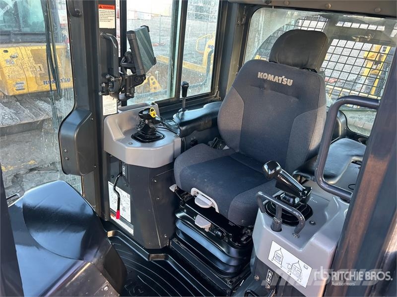 Komatsu D61PX-24 履带式推土机