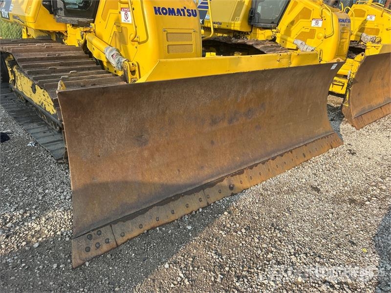 Komatsu D61PX-24 Vikšriniai buldozeriai