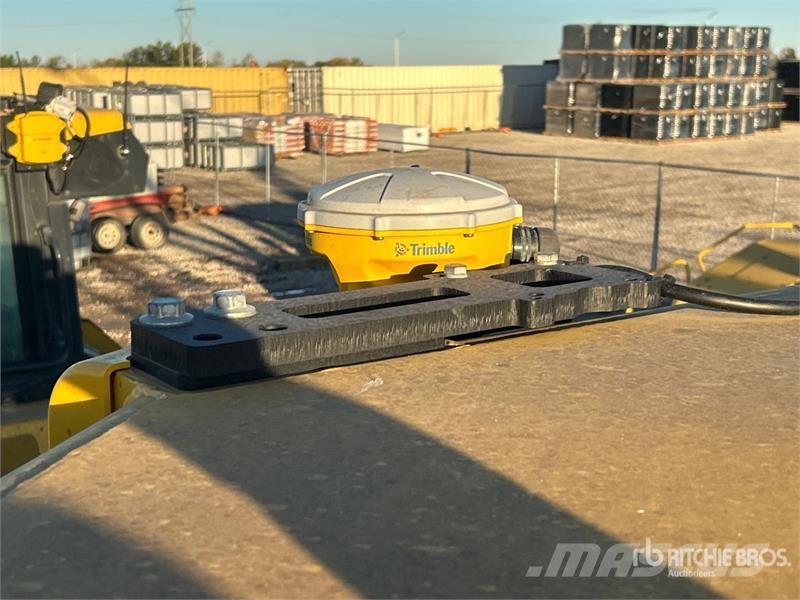 Komatsu D61PX-24 履带式推土机