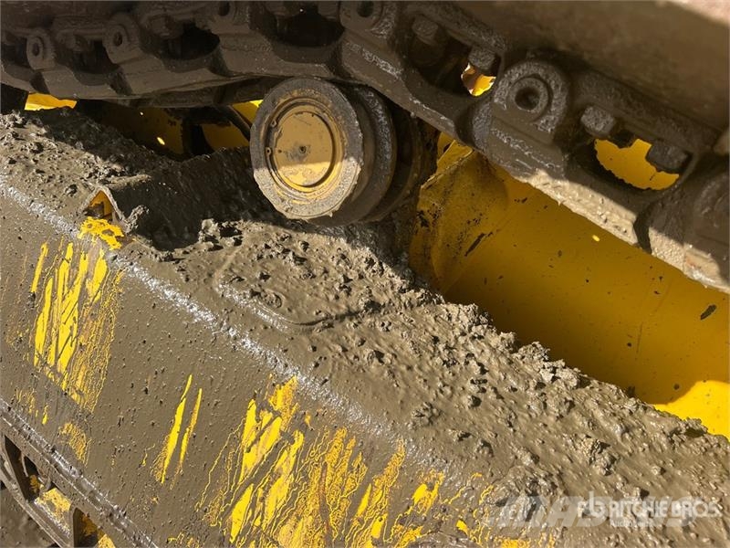 Komatsu D61PX-24 ブルドーザー