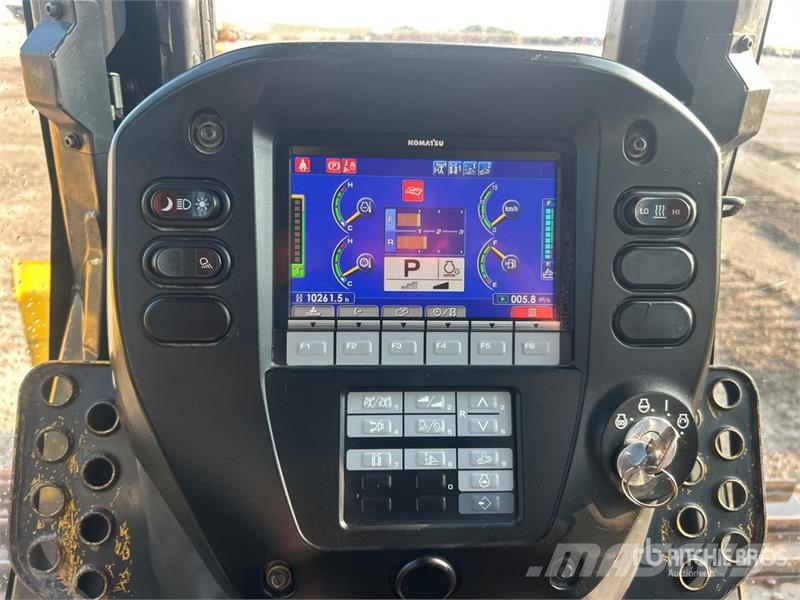 Komatsu D61PX-24 Vikšriniai buldozeriai