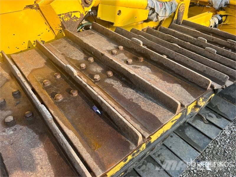Komatsu D61PX-24 Vikšriniai buldozeriai