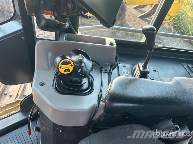 Komatsu D61PX-24 Vikšriniai buldozeriai