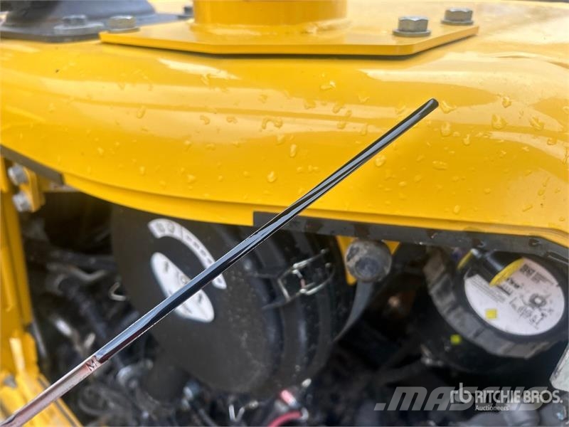 Komatsu D61PX-24 Гусеничные бульдозеры