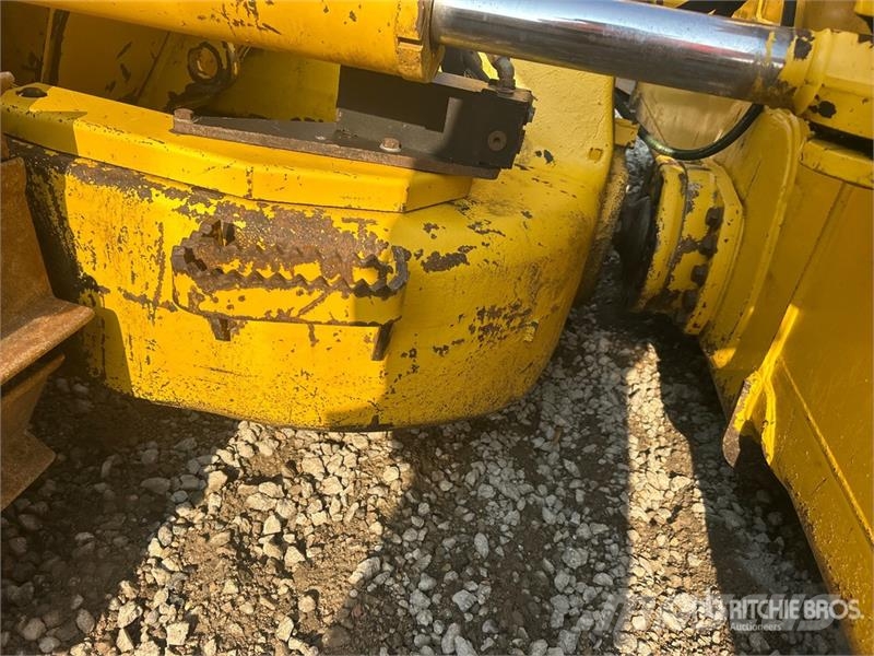 Komatsu D71PX-24 Crawler Dozer 履帶推土機