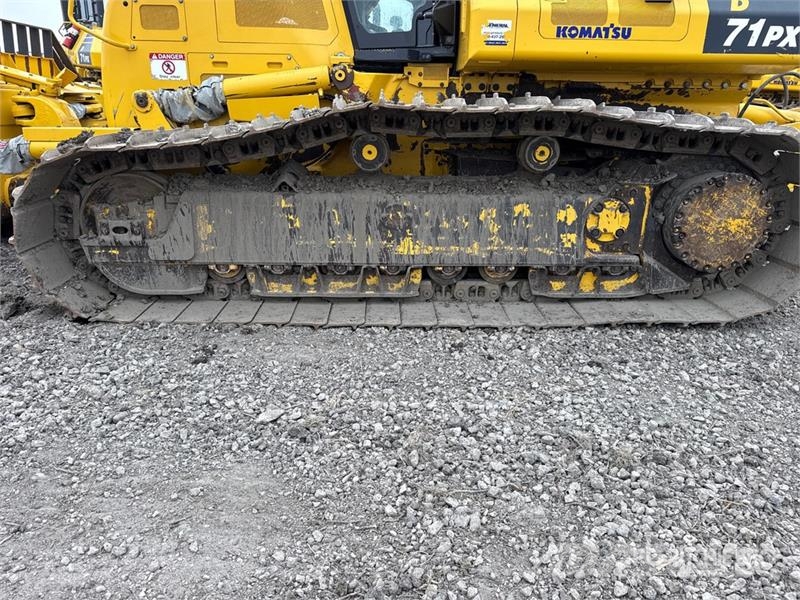Komatsu D71PX-24 Crawler Dozer Crawler dozers