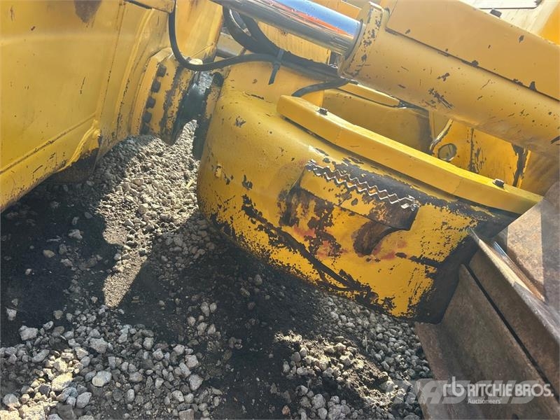 Komatsu D71PX-24 Crawler Dozer 履帶推土機