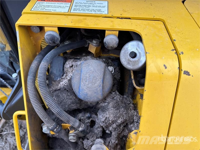 Komatsu D71PX-24 Crawler Dozer Crawler dozers