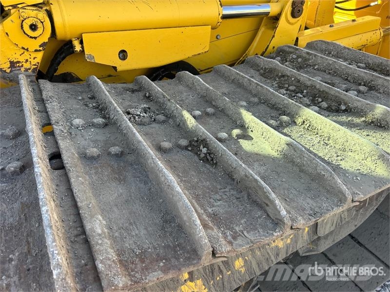 Komatsu D71PX-24 Crawler Dozer Гусеничные бульдозеры