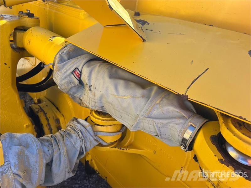 Komatsu D71PX-24 Crawler Dozer Buldožeri guseničari