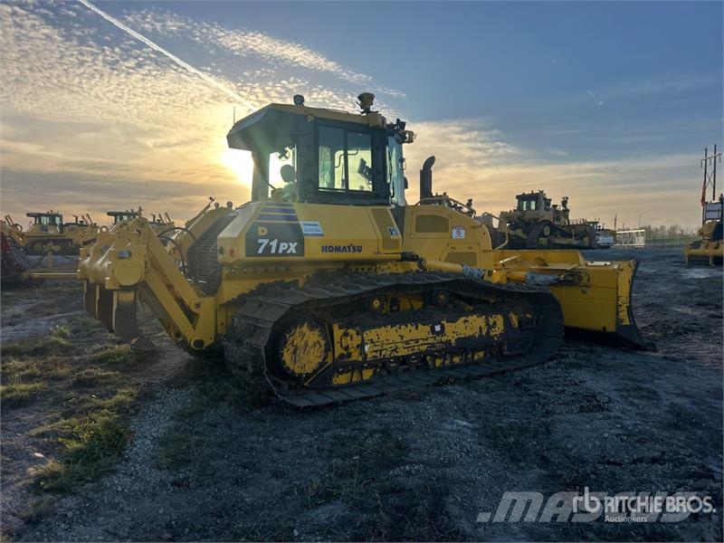 Komatsu D71PX-24 Crawler Dozer Buldooserid