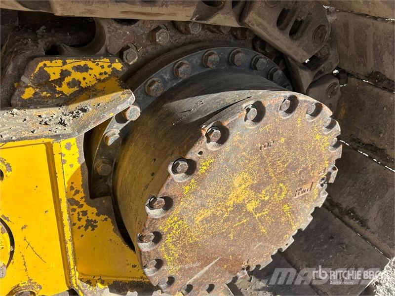 Komatsu D71PX-24 Crawler Dozer Гусеничные бульдозеры