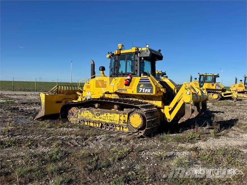 Komatsu D71PX-24 Crawler Dozer Pásové dozery