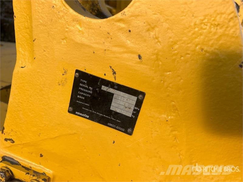 Komatsu D71PX-24 Crawler Dozer Buldooserid