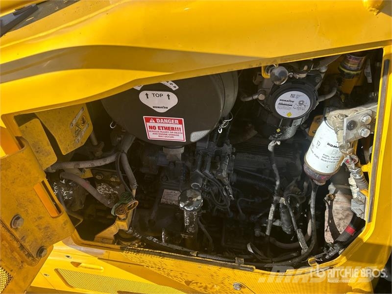 Komatsu D71PX-24 Crawler Dozer 履带式推土机