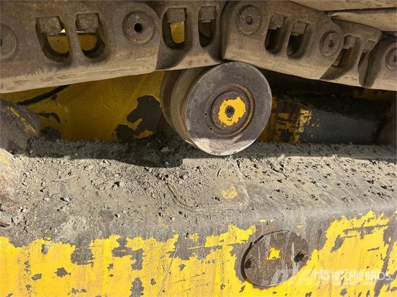 Komatsu D71PX-24 Crawler Dozer Гусеничные бульдозеры