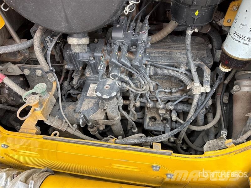 Komatsu D71PX-24 Crawler Dozer Crawler dozers