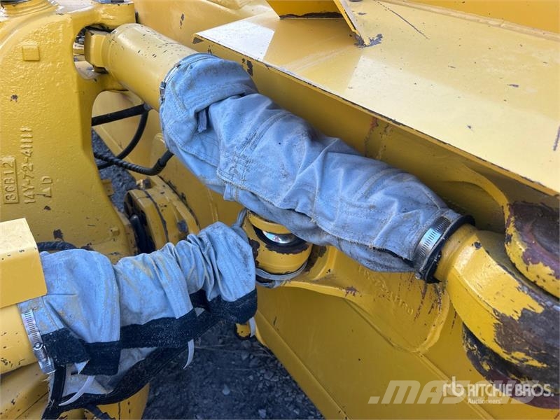 Komatsu D71PX-24 Crawler Dozer Buldooserid