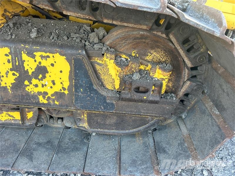 Komatsu D71PX-24 Crawler Dozer Buldooserid