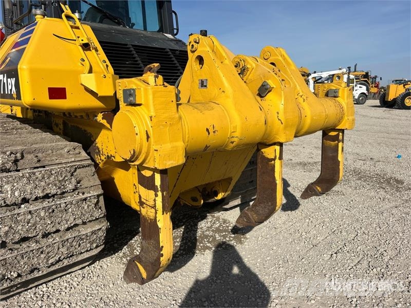 Komatsu D71PX-24 Crawler Dozer Гусеничные бульдозеры