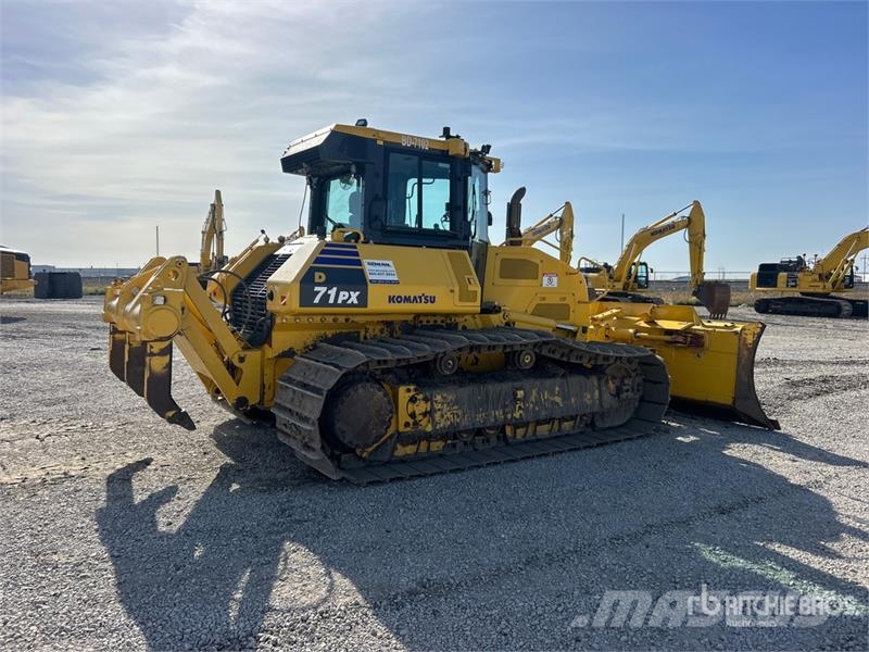 Komatsu D71PX-24 Crawler Dozer Гусеничные бульдозеры