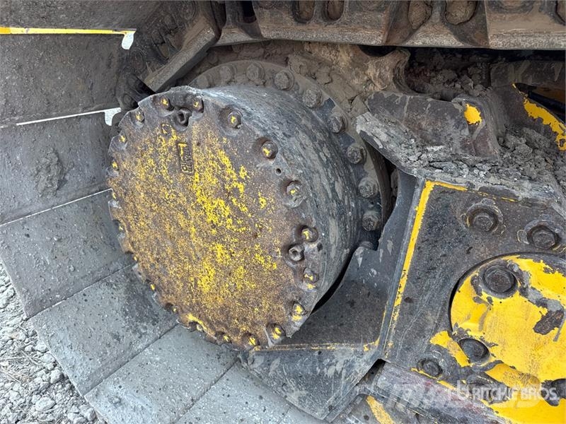 Komatsu D71PX-24 Crawler Dozer Crawler dozers