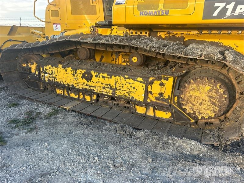 Komatsu D71PX-24 Crawler Dozer Buldooserid