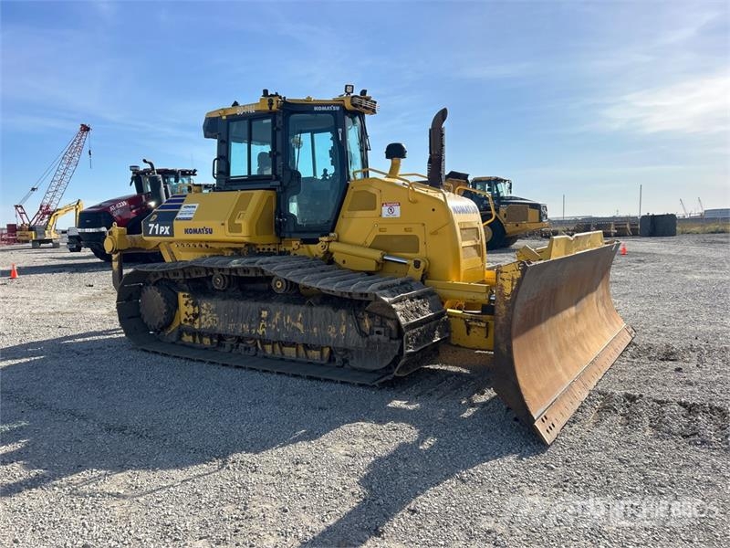 Komatsu D71PX-24 Crawler Dozer Гусеничные бульдозеры