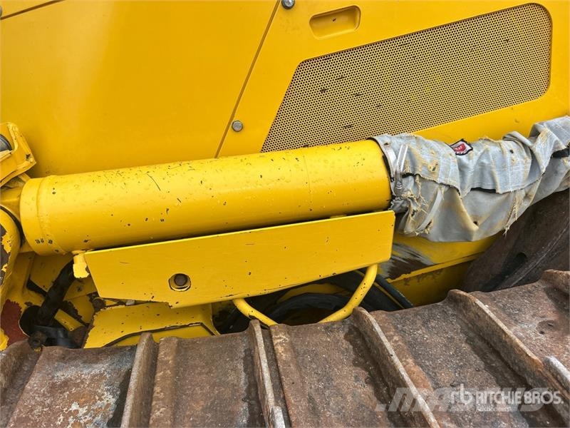 Komatsu D71PX-24 Crawler Dozer 履帶推土機