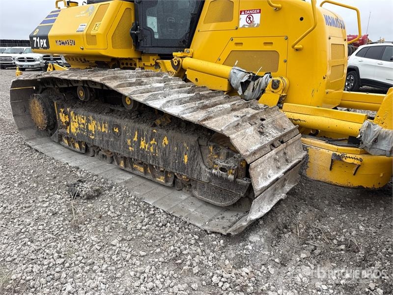 Komatsu D71PX-24 Crawler Dozer Crawler dozers