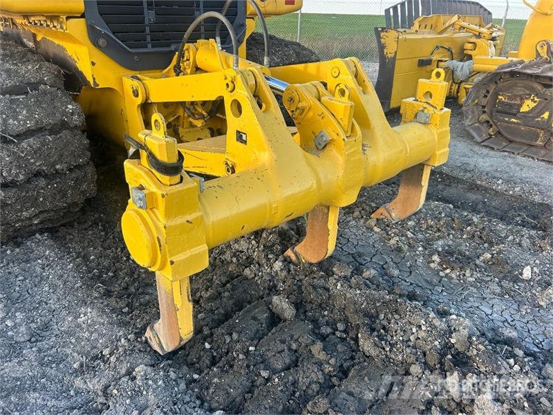 Komatsu D71PX-24 Crawler Dozer Buldooserid