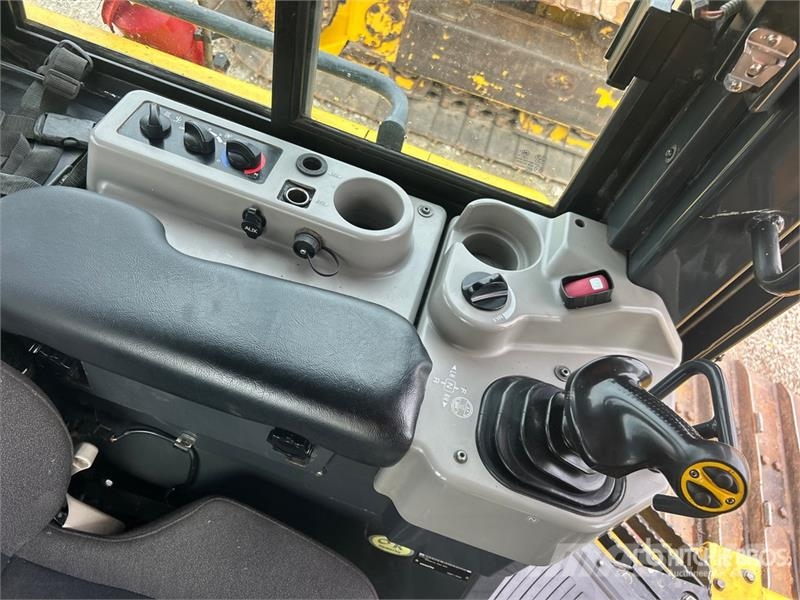 Komatsu D71PX-24 Crawler Dozer 履帶推土機