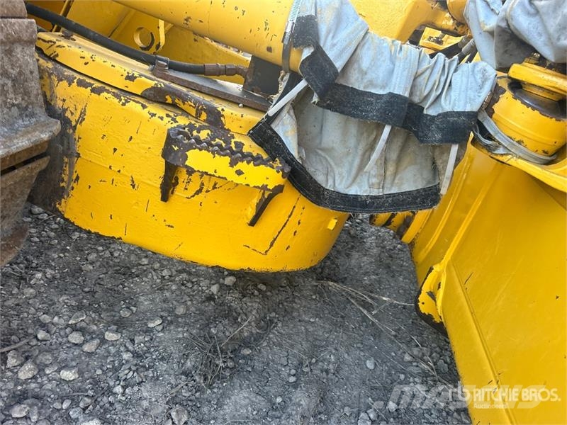 Komatsu D71PX-24 Crawler Dozer Buldooserid