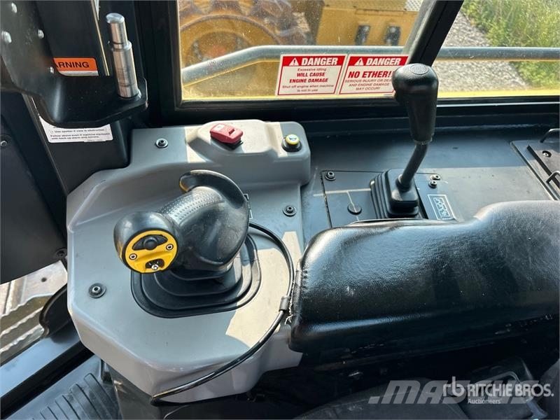 Komatsu D71PX-24 Crawler Dozer 履帶推土機