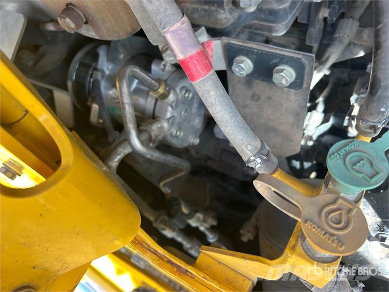 Komatsu D71PX-24 Crawler Dozer Гусеничные бульдозеры