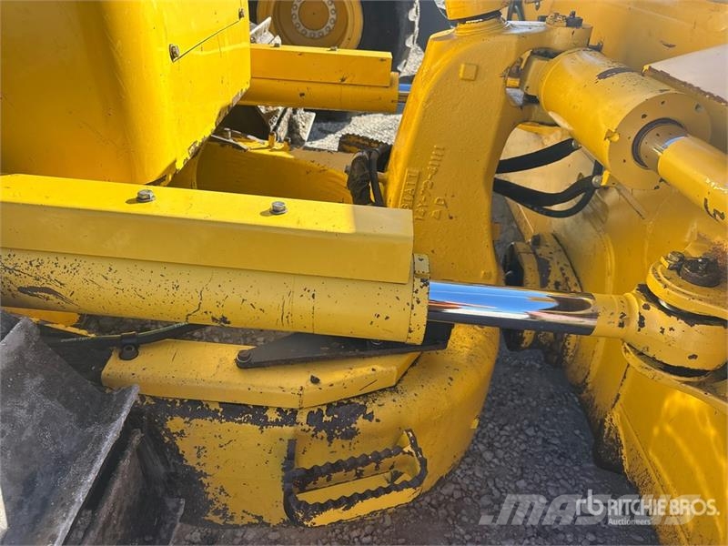 Komatsu D71PX-24 Crawler Dozer 履带式推土机