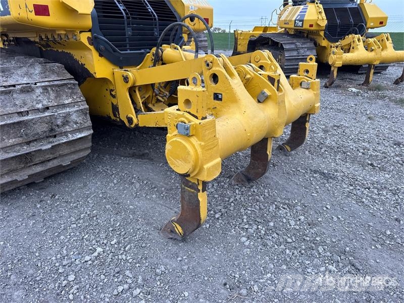 Komatsu D71PX-24 Crawler Dozer Crawler dozers