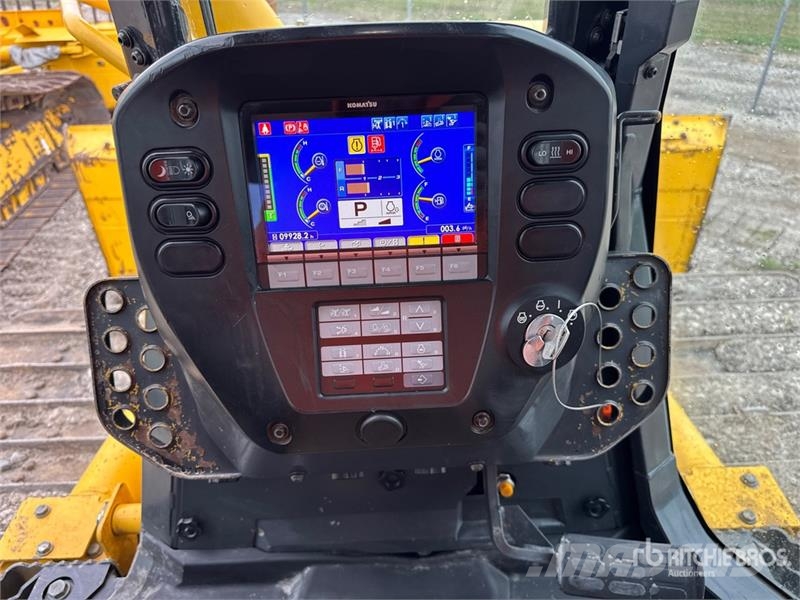 Komatsu D71PX-24 Crawler Dozer Crawler dozers