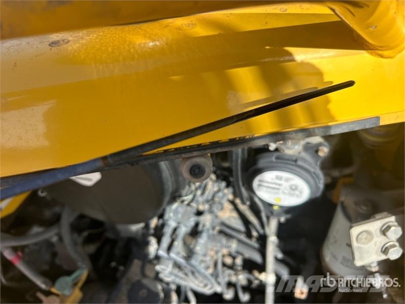 Komatsu D71PX-24 Crawler Dozer Гусеничные бульдозеры