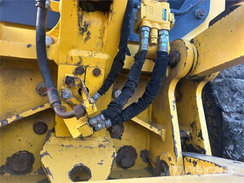 Komatsu D71PX-24 Crawler Dozer Buldooserid