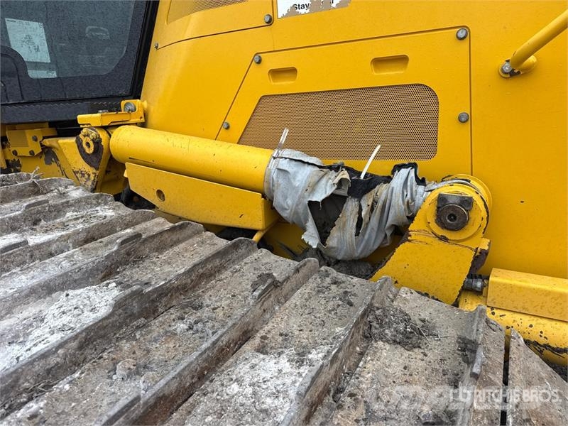 Komatsu D71PX-24 Crawler Dozer Crawler dozers