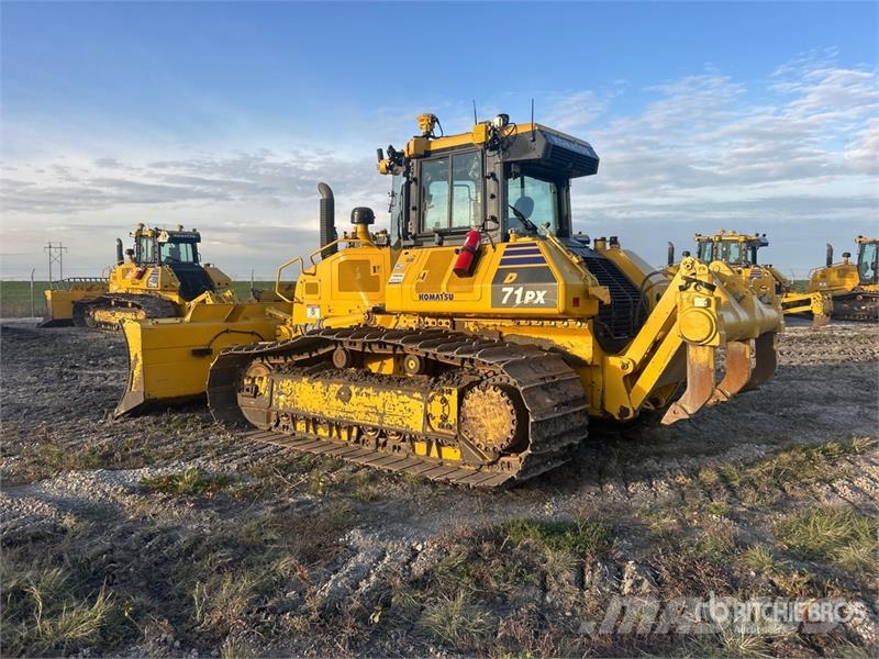 Komatsu D71PX-24 Crawler Dozer Buldooserid