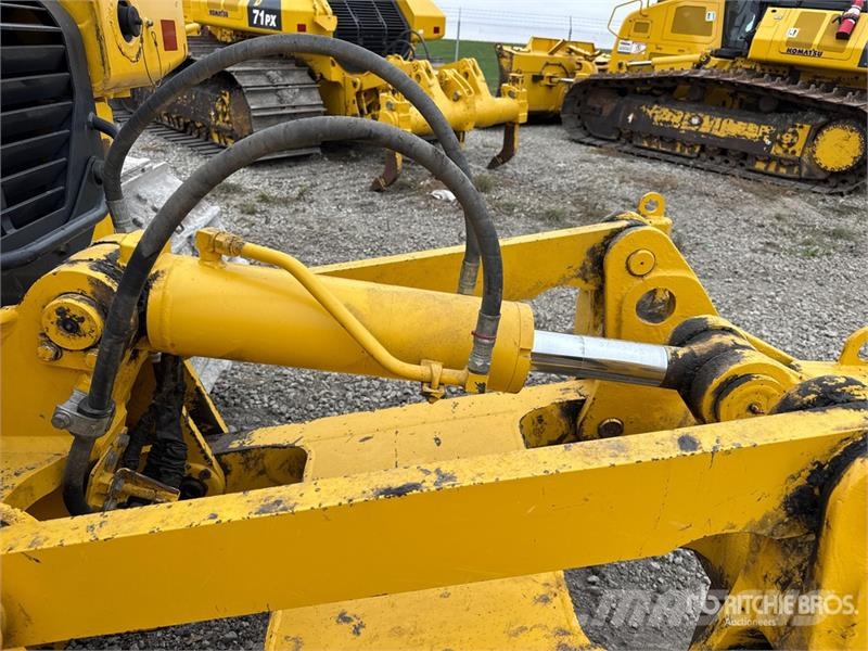 Komatsu D71PX-24 Crawler Dozer Crawler dozers