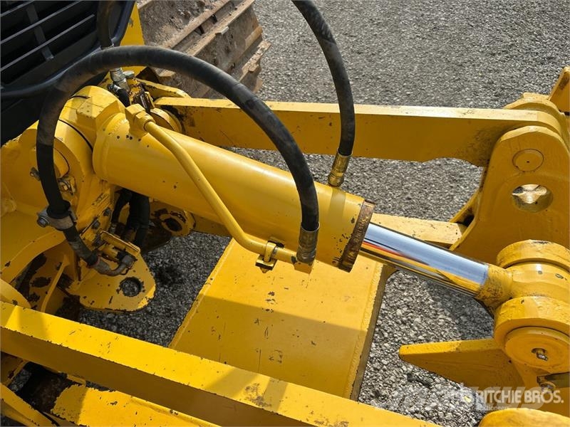 Komatsu D71PXI-24 Crawler Dozer Гусеничні бульдозери