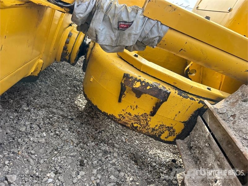 Komatsu D71PXI-24 Crawler Dozer Гусеничні бульдозери