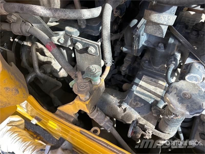 Komatsu D71PXI-24 Crawler Dozer Kāpurķēžu buldozeri