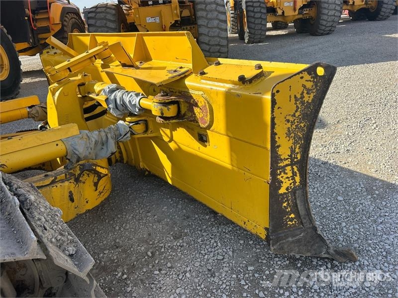 Komatsu D71PXI-24 Crawler Dozer Kāpurķēžu buldozeri