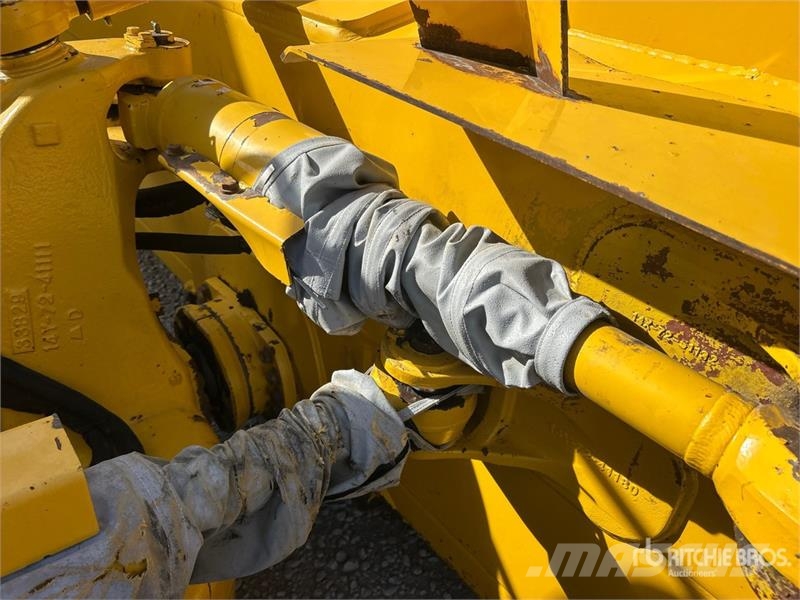Komatsu D71PXI-24 Crawler Dozer Kāpurķēžu buldozeri