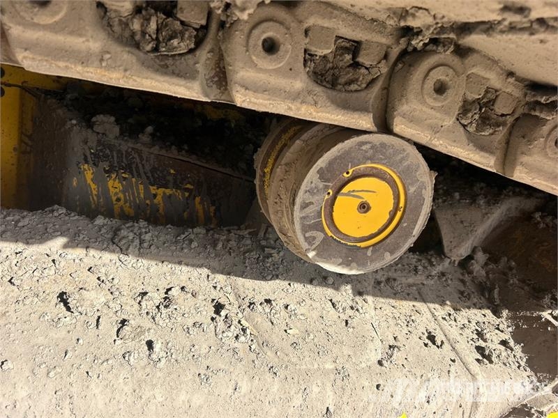 Komatsu D71PXI-24 Crawler Dozer Kāpurķēžu buldozeri
